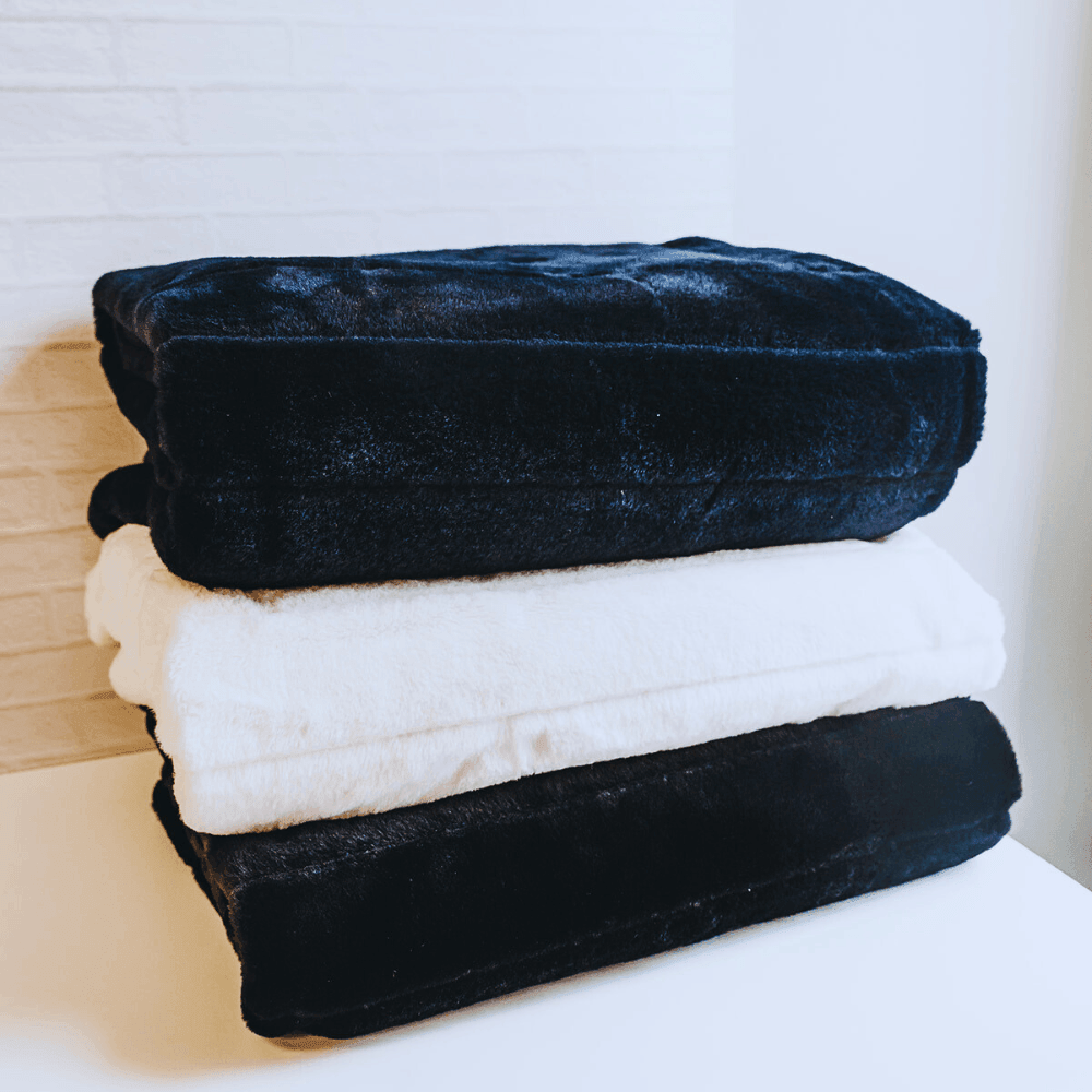 Black Luxe Faux Fur Throw Blanket