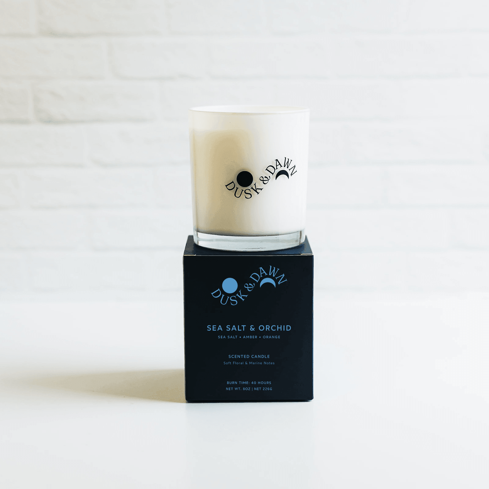 Sea Salt & Orchid Soy Candle - Thumbnail 2