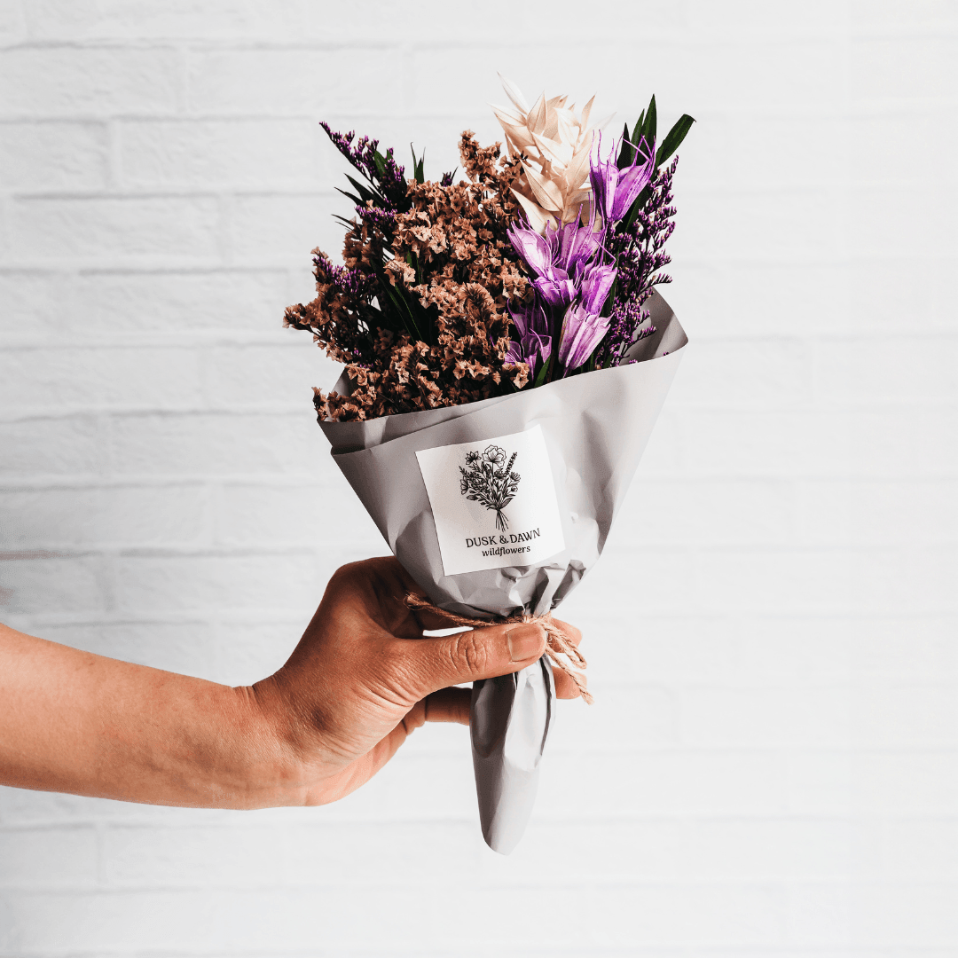 Dusk & Dawn Savannah Dried Flower Bouquet - Thumbnail 2